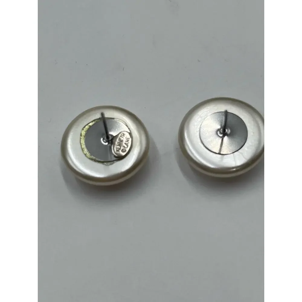 Kenneth Jay Lane KJL‎ Silver Tone Round Faux Pearl Ivory Pierced Stud Earrings - Picture 6 of 13